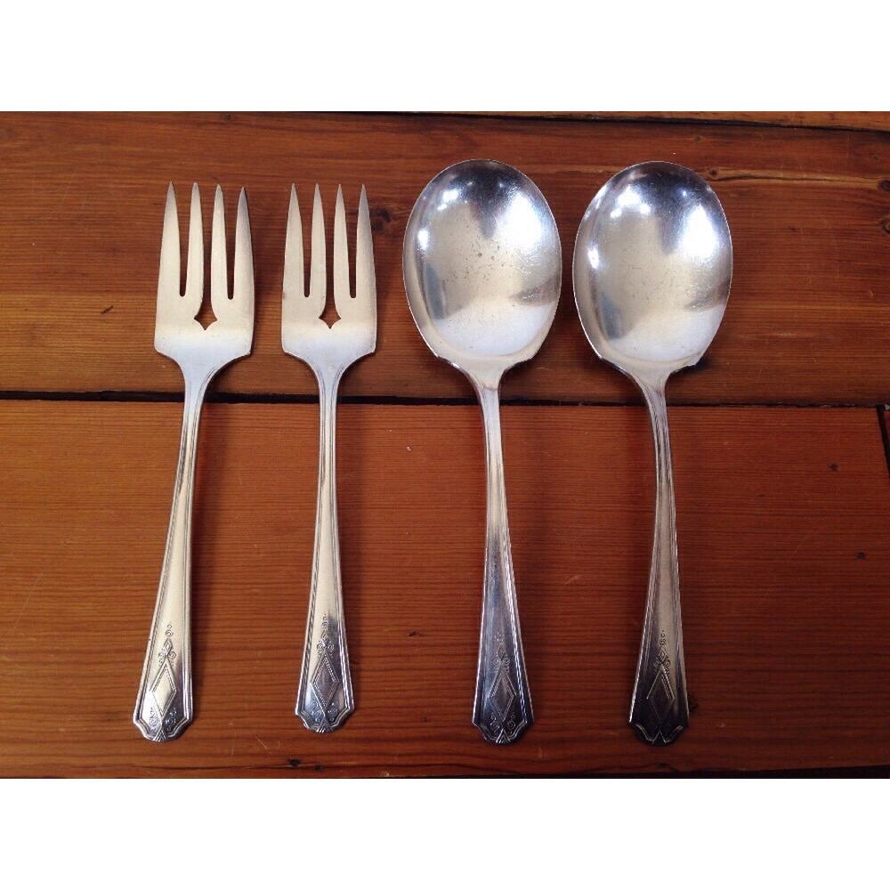 Lot of 4 Vintage Silverplate Serving Spoons Forks Simeon & George Rogers Co A1+